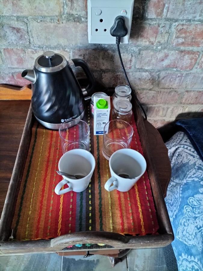 Ollava Guesthouse Simon's Town Ngoại thất bức ảnh