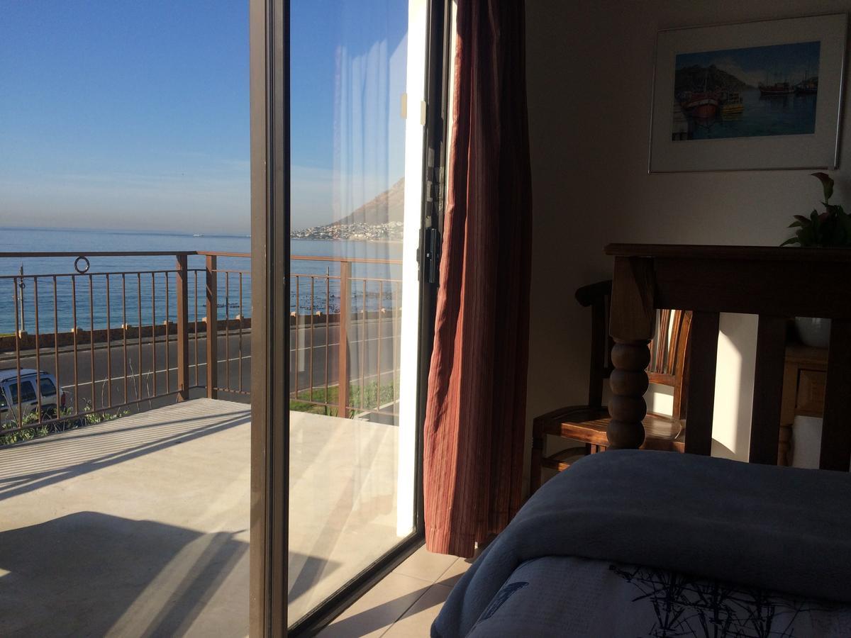 Ollava Guesthouse Simon's Town Ngoại thất bức ảnh